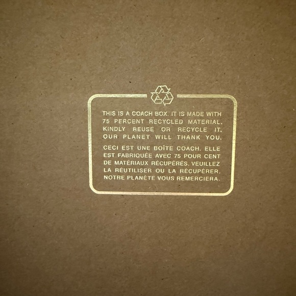 NWT Coach Boxed Mini Wallet On Chain In Signature Canvas Glacier White /2 charms - Picture 6 of 14